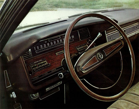 Lincoln Continental dash