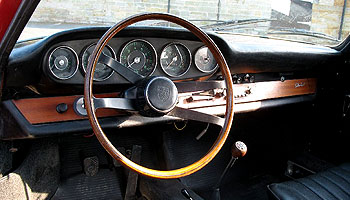 1966 Porsche 911 dash
